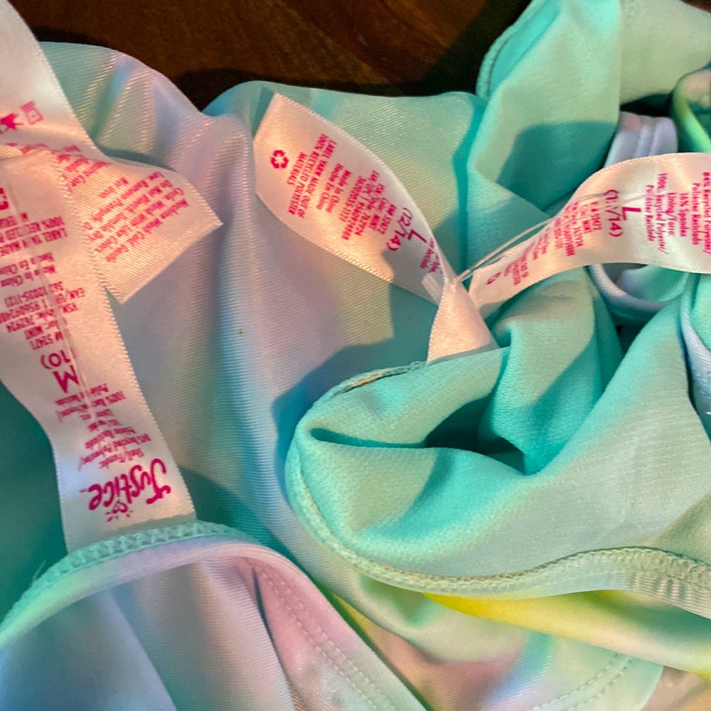 New!! Patterned Ruffle Tankini Swim Set - Picture 8 of 8